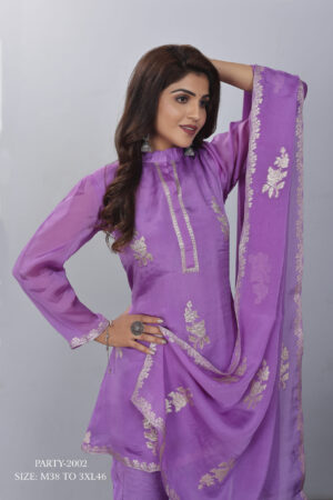 Women Viscose And Jacquard Butta Zari Embroidered Salwar Kameez