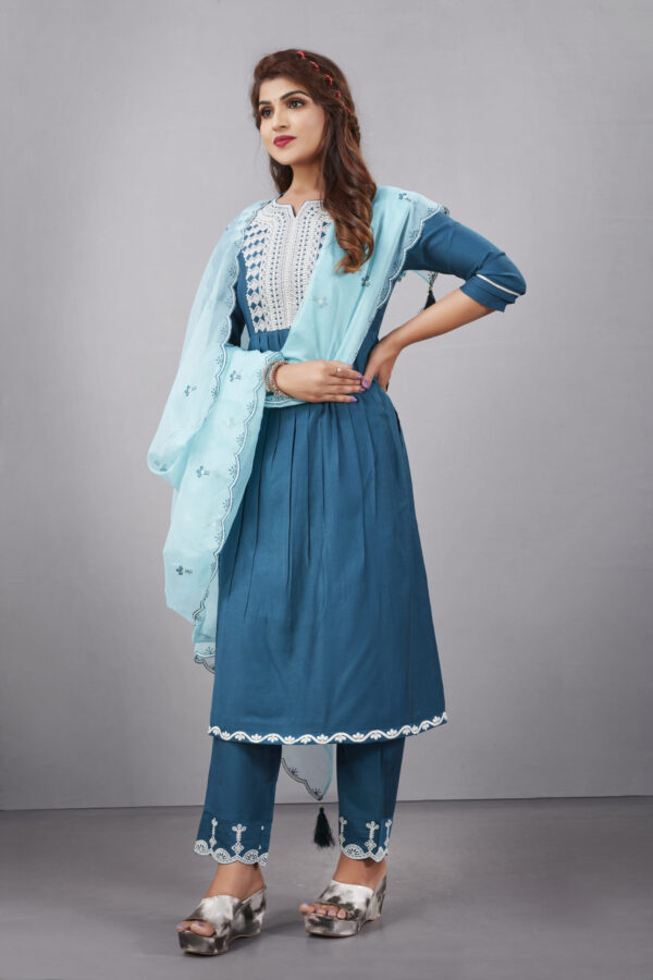 Blue Muslin Silk Lucknowi Style Salwar Kameez - BUYON