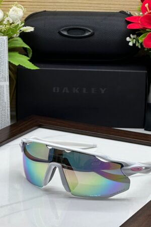 Oakley Sports Sunglasses (White) - BUYON