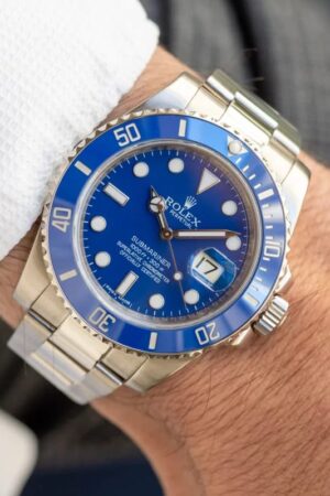 Rolex Submariner 41mm Men’s Watch – Blue Dial and Silver Bracelet