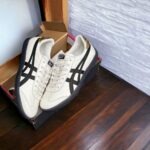 Onitsuka Tiger Tokuten White Black Gold Sneakers