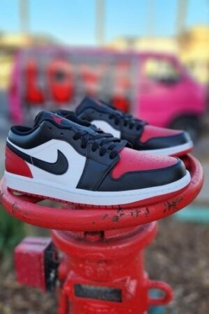 Nike Air Jordan Retro 1 Low Bred Toe 2.0 Sneakers