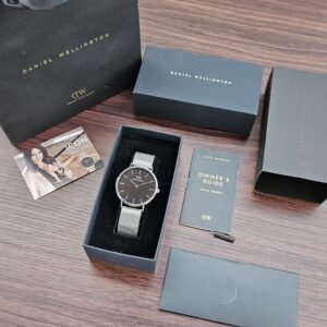 Daniel Wellington Petite Sterling – Elegant Couple's Watch