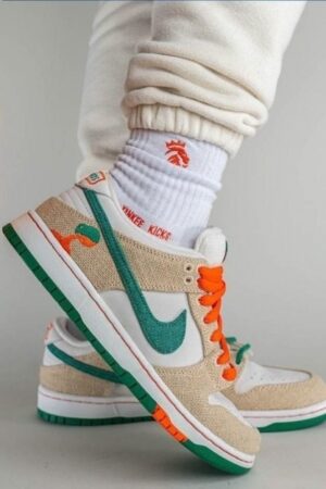 Nike SB Dunk Low JERRITOS Sneakers