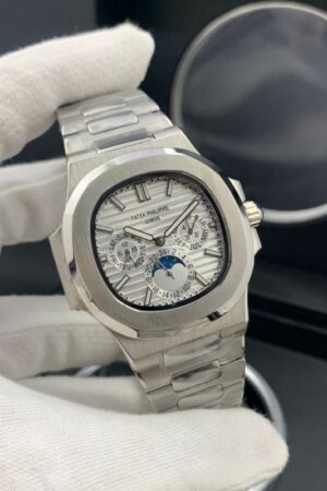 Patek Philippe Calendar Nautilus Automatic