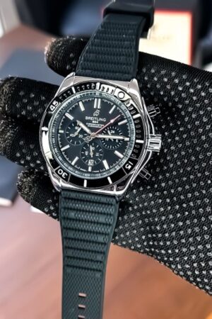 Breitling Black Chronograph Watch for Men 2