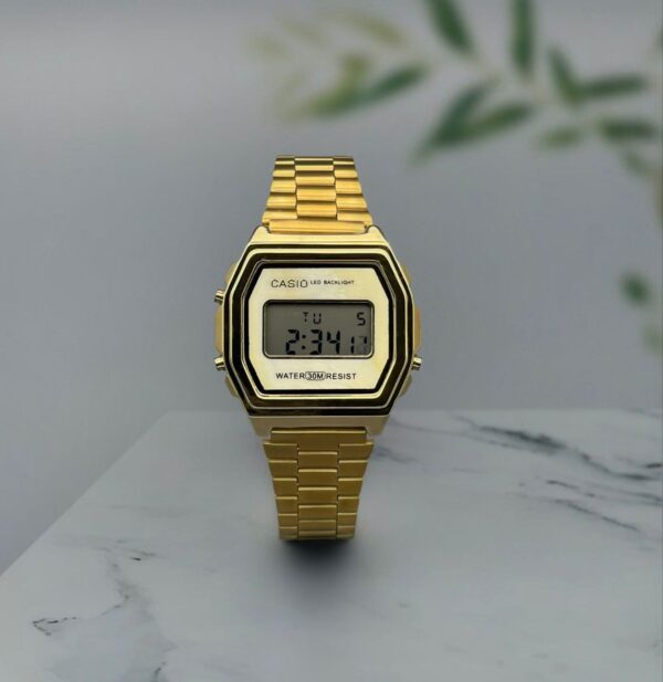 Casio Vintage Watch Men - Gold