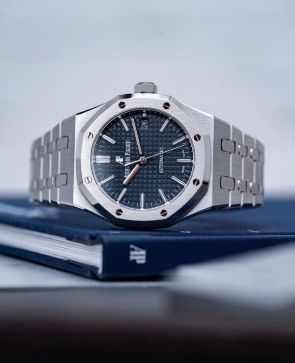 Audemars Piguet Royal Oak Watch for Men 2