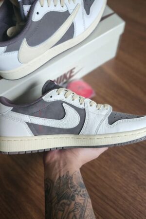 Travis Scott x Air Jordan 1 Low Reverse Mocha